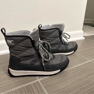 SOREL Whitney boots size 6.5